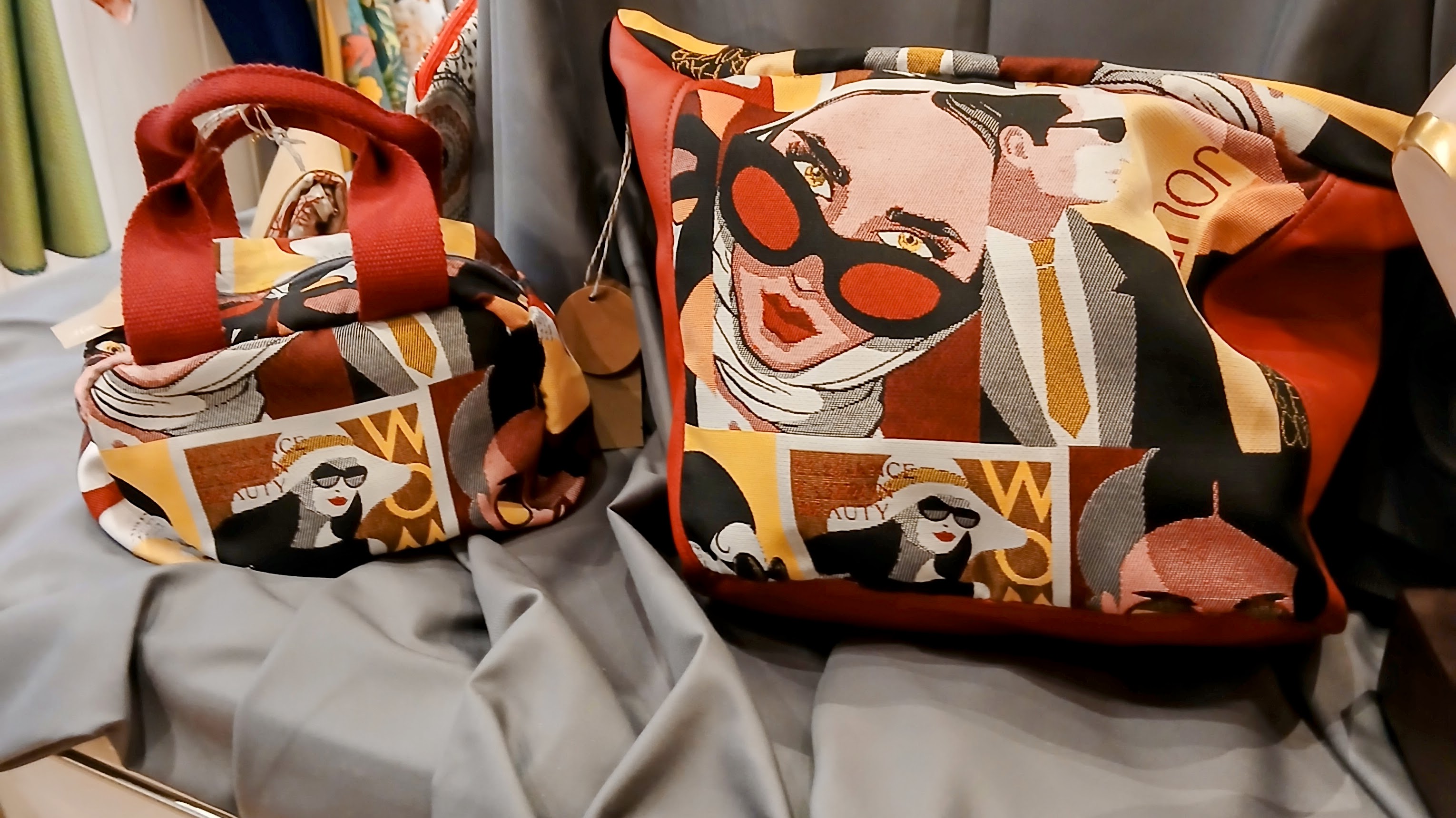 Handgefertigte Kissen, Taschen, Accessoires.